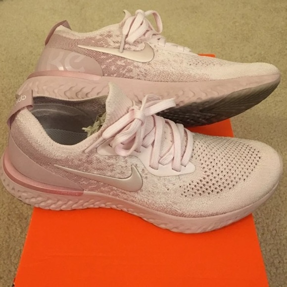 $188 Rare Nike Pearl Pink Epic React - Picture 5 of 7